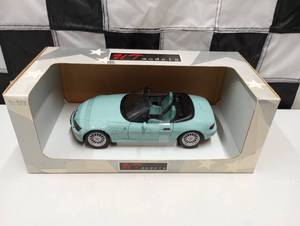 lot 218 image: UT Models BMW Z3 Roadster 2.8 118th Scale Die Cast Car