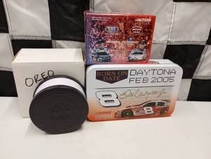 lot 234 image: New Action Collector Tins  Box With 164th Scale Die Cast Cars