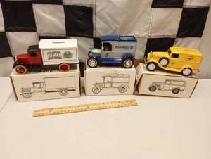 lot 264 image: Ertl  Die Cast Coin Banks.