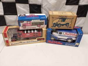 lot 265 image: Ertl Die Cast Coin Banks