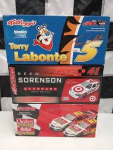 lot 279 image: Acton Racing 124th Scale Die Cast Cars.