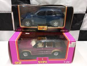lot 303 image: Maisto 24th Scale Die Cast Cars