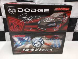 lot 368 image: Action 124th Scale Die Cast Cars