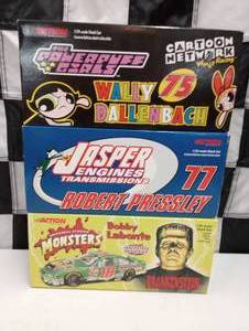 lot 375 image: Action 124th Scale Die Cast Cars