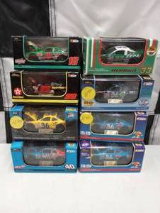 lot 382 image: Revell 164th Scale Die Cast Cars