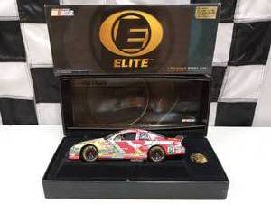 lot 397 image: Action Elite Terry Labonte #5 Kelloggs Iron Man 124th Scale Die Cast Car