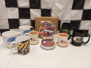 lot 424 image: Assorted Nascar Ceramic Mugs