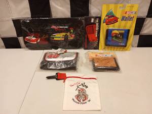 lot 430 image: Assorted Nascar Wallets