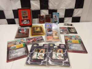lot 478 image: Assorted Nascar Memorabilia