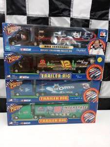 lot 481 image: Winners Circle 164th Scale Die Cast Trailer Rigs.