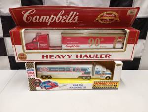 lot 484 image: Assorted 164th Scale Die Cast Transporters