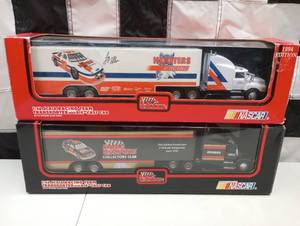 lot 490 image: Racing Champions 143rd Scale Die Cast Transporters