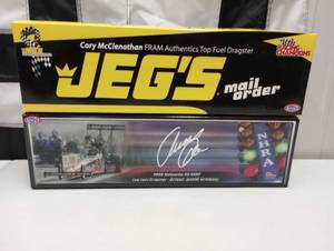 lot 524 image: Racing Champions 124th Scale Die Cast Top Fuel Dragsters