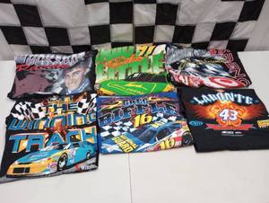 lot 560 image: Nascar Racing Adult Large T-Shirts