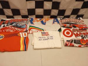 lot 569 image: Nascar Racing Adult Large T-Shirts
