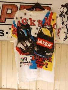 lot 572 image: Logo Athletic #00 Bayer Medium T-Shirt