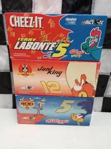 lot 602 image: Action 124th Scale Die Cast Cars