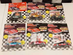 lot 623 image: Racing Champions 143rd Scale Die Cast Cars
