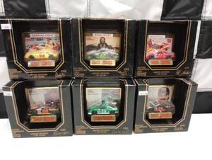 lot 641 image: Racing Champions 1993 Premier Edition 164th Scale Die Cast Cars