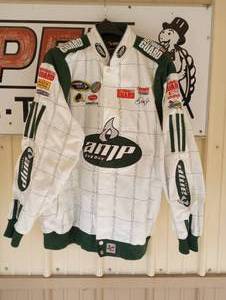 lot 686 image: Chase Authentic 2XLT AMP Energy  National Guard Jacket