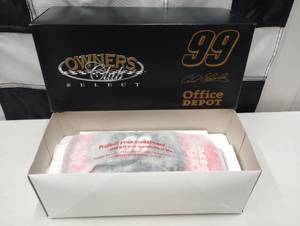 lot 699 image: Owners Club Select Carl Edwards #99 Office Depot 124th Scale Die Cast Car