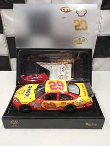 lot 709 image: Owners Elite Kevin Harvick #29 Shell 124th Scale Die Cast Car