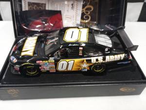 lot 713 image: Owners Elite Mark Martin #01 Army 124th Scale Die Cast Car