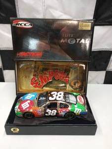 lot 715 image: Action Elite Metal Elliot Sadler #38 M&Ms 124th Scale Die Cast Car