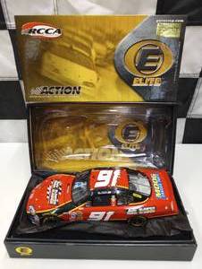 lot 735 image: Action Elite Bill Elliot #91 AAPA-Auto Value  Bumper to Bumper 124th Scale Die Cast Car