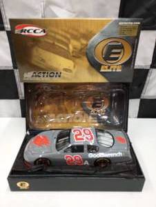 lot 737 image: Action Elite Kevin Harvick #29 GM Goodwrench Test Car 124th Scale Die Cast Car