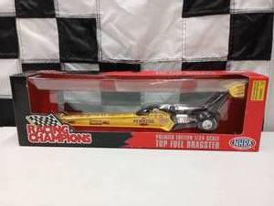 lot 744 image: Racing Champions Premiere Edition  Pennzoil Top Fuel Dragster 124th Scale
