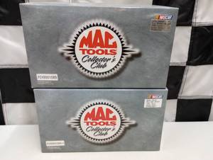 lot 763 image: Mac Tools 124th Scale Die Cast Cars