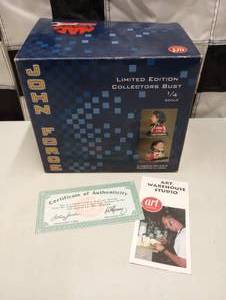lot 788 image: Mac Tools John Force 14 Scale Collectors Bust