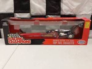lot 813 image: Racing Champion American International 124th Scale Die Cast Top Fuel Dragster