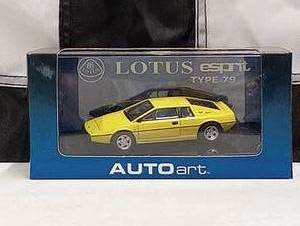 lot 820 image: Autoart Lotus Esprit Type 79 143rd Scale Die Cast Car