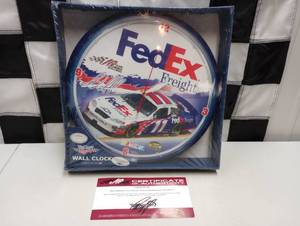 lot 854 image: Win Craft Racing Fed Ex Wall Clock.