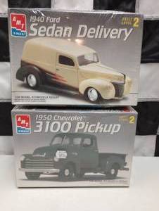 lot 882 image: AMT125th Scale Model Kits