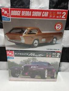 lot 884 image: AMT125th Scale Model Kits