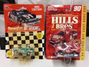 lot 899 image: (2) Racing Champion AUTOGRAPHED 164TH Scale Die Cast Cars