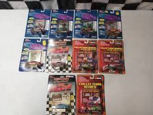 lot 910 image: Assorted Racing Champion 164th Scale Die Cast Cars