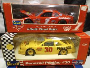 lot 924 image: Revell 124th Scale Die Cast Cars