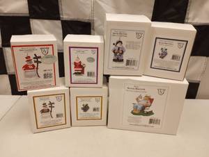 lot 941 image: Nascar Memory Company Christmas Ornaments & Figures