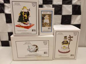 lot 943 image: Nascar Memory Company Christmas Ornaments & Figures
