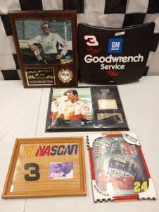 lot 944 image: Lot Of Nascar Memorabilia