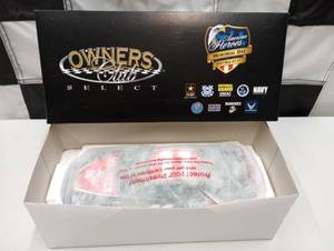 lot 1030 image: Owners Club Select Denny Hamlin #11 Fed Ex  American Heroes 124th Scale Die Cast Car