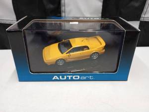 lot 1071 image: Autoart Lotus Esprit V8 143rd Scale Die Cast Car