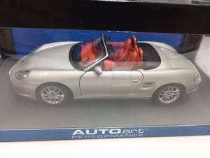 lot 1079 image: Autoart Performance Porsche Boxster S 118th Scale Die Cast Car