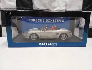 lot 1083 image: Autoart Performance Porsche Boxster S 118th Scale Die Cast Car