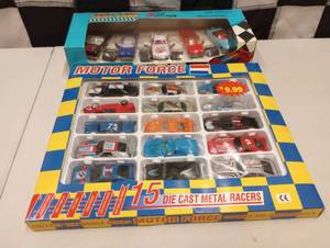 lot 1112 image: New 164 Die Cast car Sets