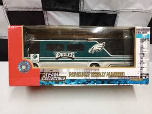 lot 1144 image: Fleer NFL Philadelphia Eagles 150 Scale Winnebago
